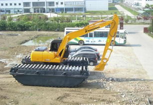 挖掘機(jī)液壓油箱進(jìn)了水,怎么辦